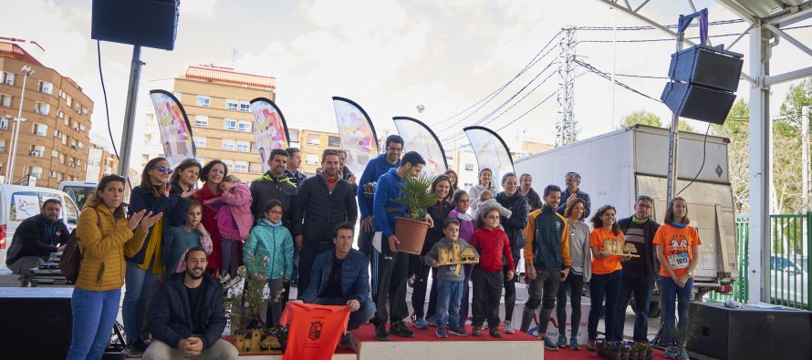 Colla Consolat de Mar y Delta Valencia, ganadores de la IX Carrera de los Árboles y Castillos