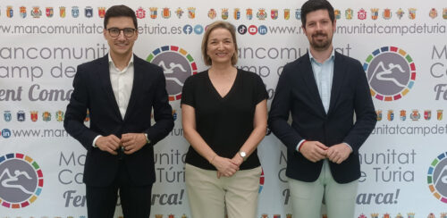 Más de 300 personas asisten a la I Feria de Construcción y Metal en Camp de Túria